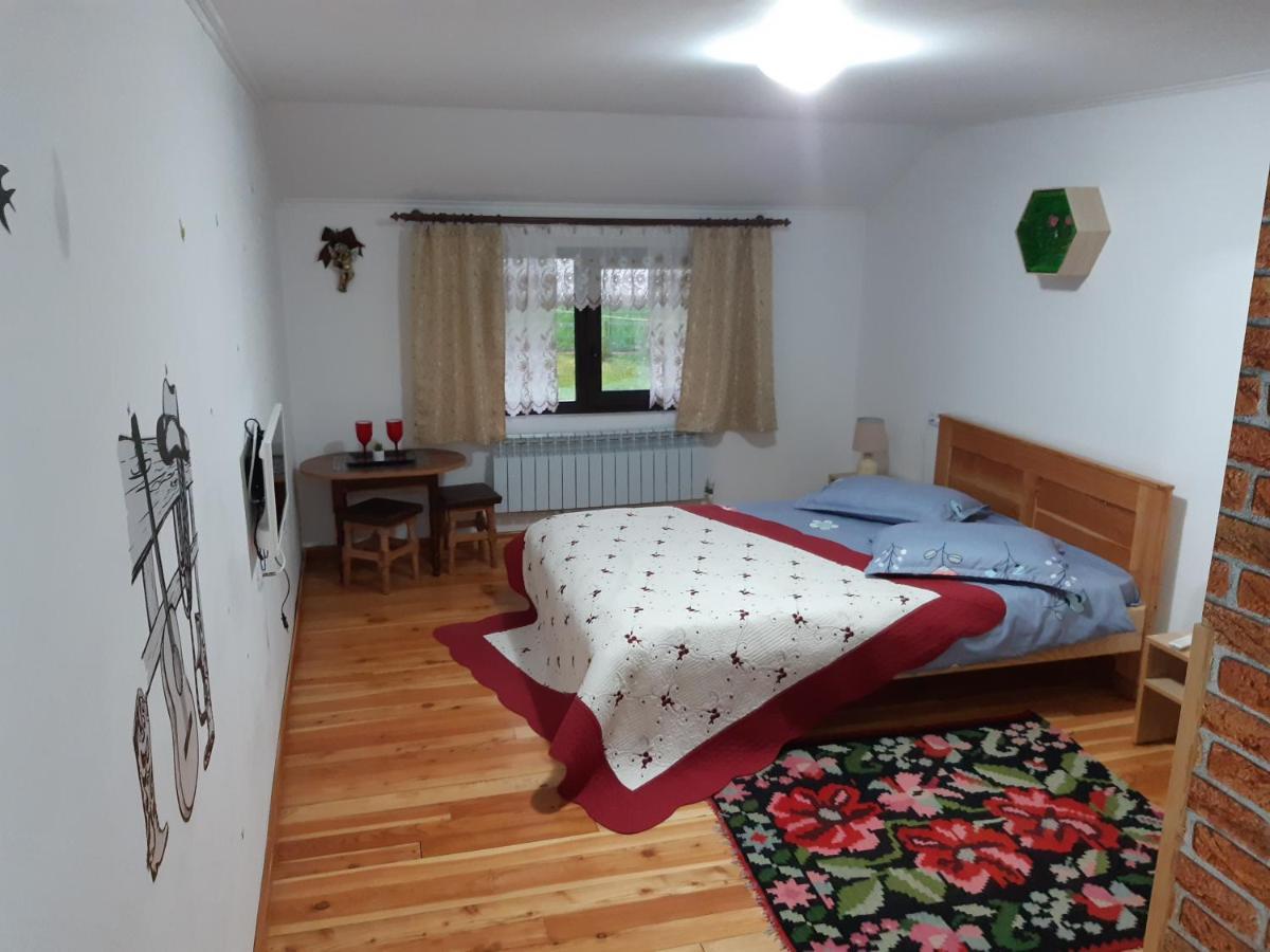 Vila Casa Dintre Pini Păltinoasa Exteriér fotografie